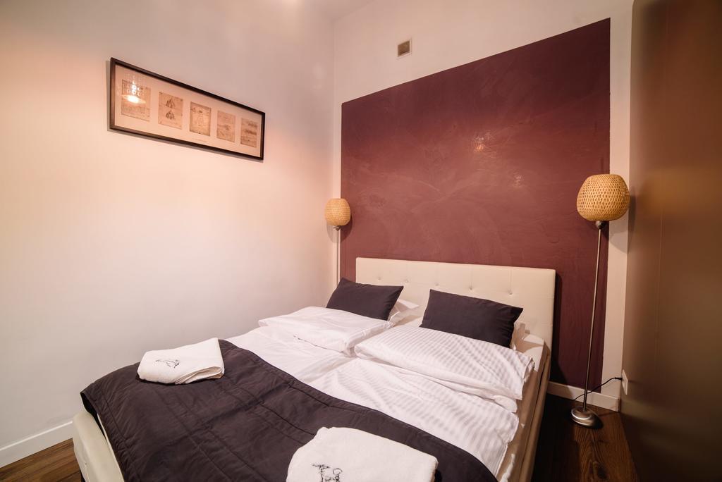 Cracow Rent Apartments - Spacious Apartments For 2-7 People In Quiet Area - Kolberga Street Nr 3 - 10 Min To Main Square By Foot クラクフ エクステリア 写真