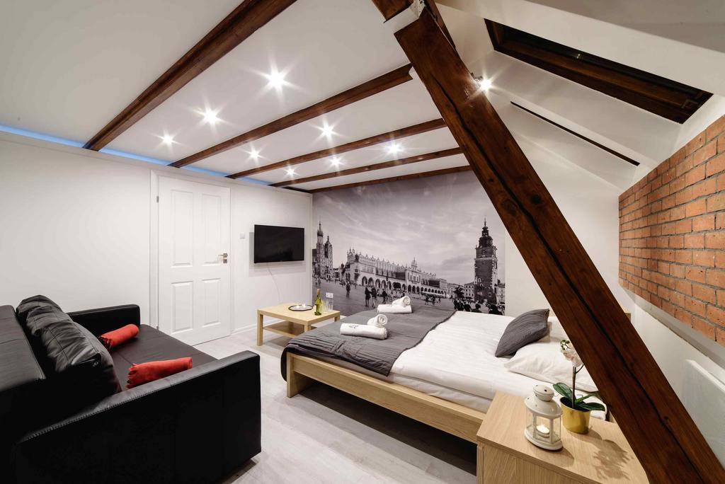 Cracow Rent Apartments - Spacious Apartments For 2-7 People In Quiet Area - Kolberga Street Nr 3 - 10 Min To Main Square By Foot クラクフ エクステリア 写真