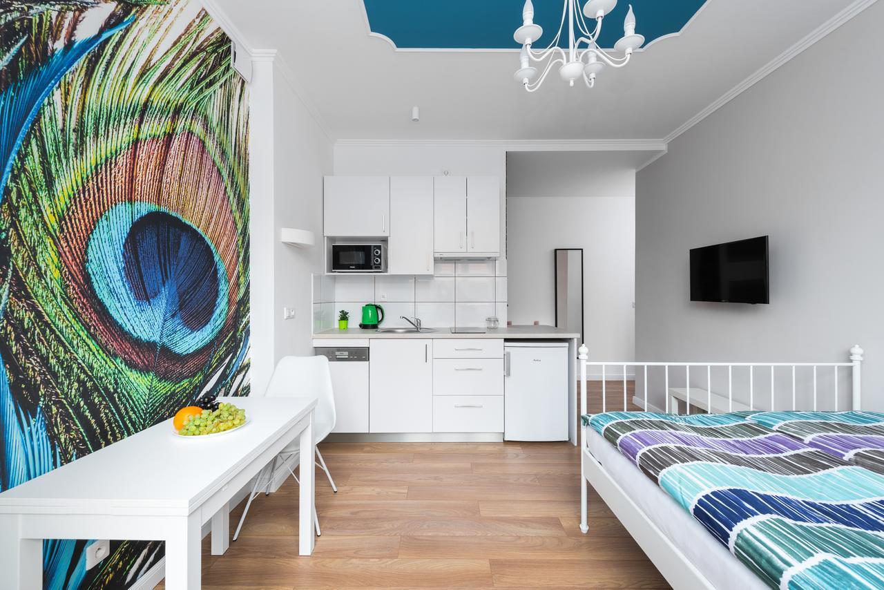Cracow Rent Apartments - Spacious Apartments For 2-7 People In Quiet Area - Kolberga Street Nr 3 - 10 Min To Main Square By Foot クラクフ エクステリア 写真