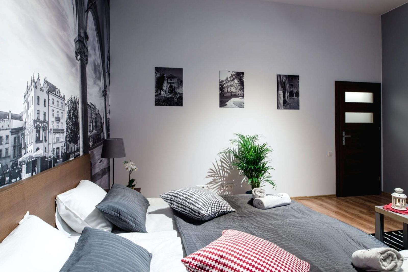 Cracow Rent Apartments - Spacious Apartments For 2-7 People In Quiet Area - Kolberga Street Nr 3 - 10 Min To Main Square By Foot クラクフ エクステリア 写真