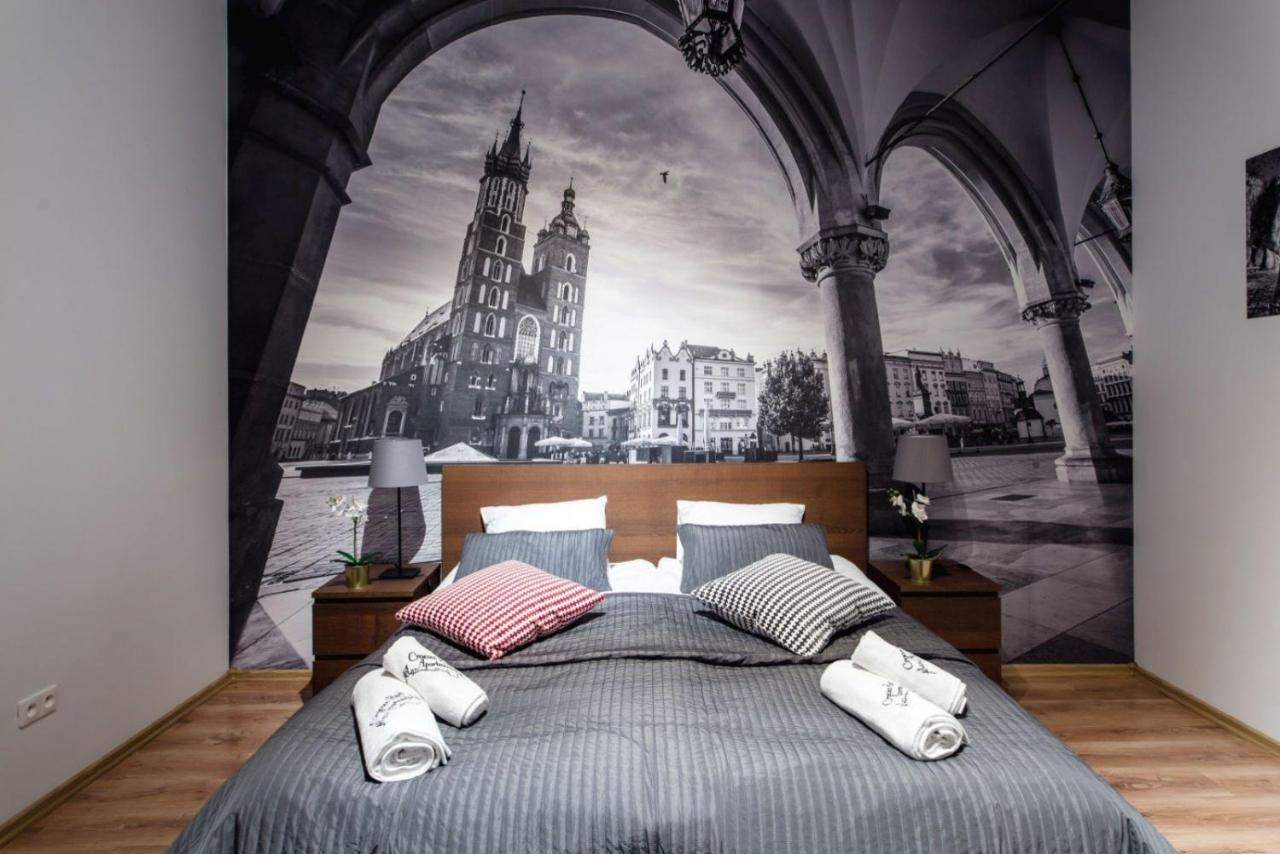 Cracow Rent Apartments - Spacious Apartments For 2-7 People In Quiet Area - Kolberga Street Nr 3 - 10 Min To Main Square By Foot クラクフ エクステリア 写真